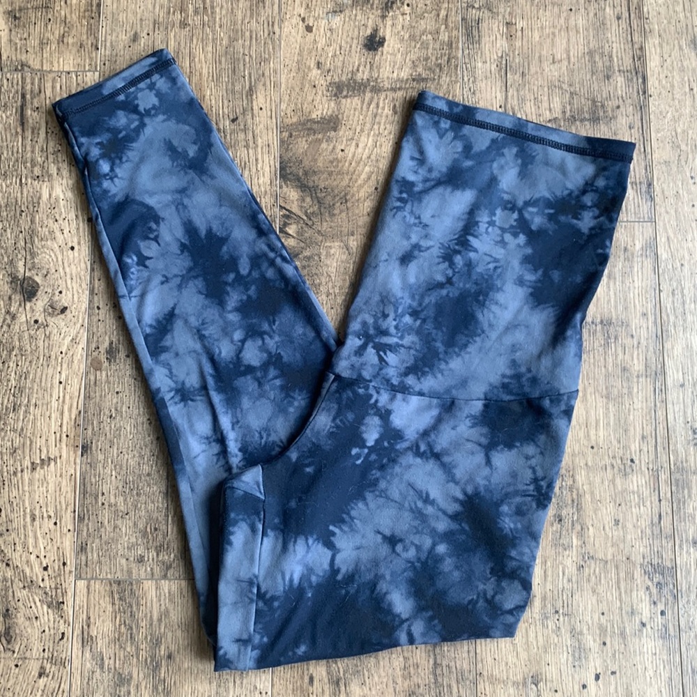 Threads 4 Thought tie-dye medium maternity leggings